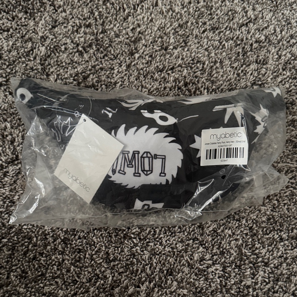Myabetic Black and White Pouch